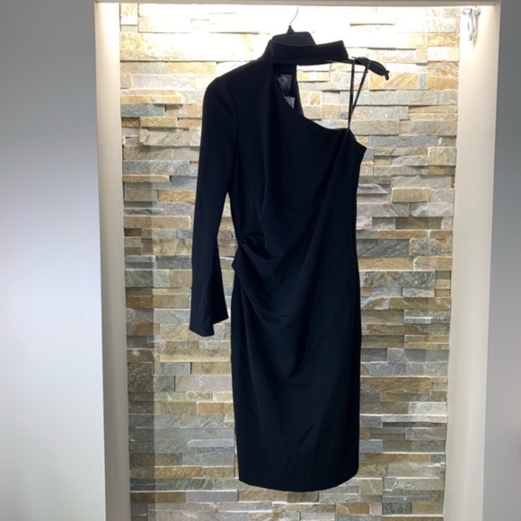 Vince Camuto Choker One-Shoulder Dress - Picture 4 of 8